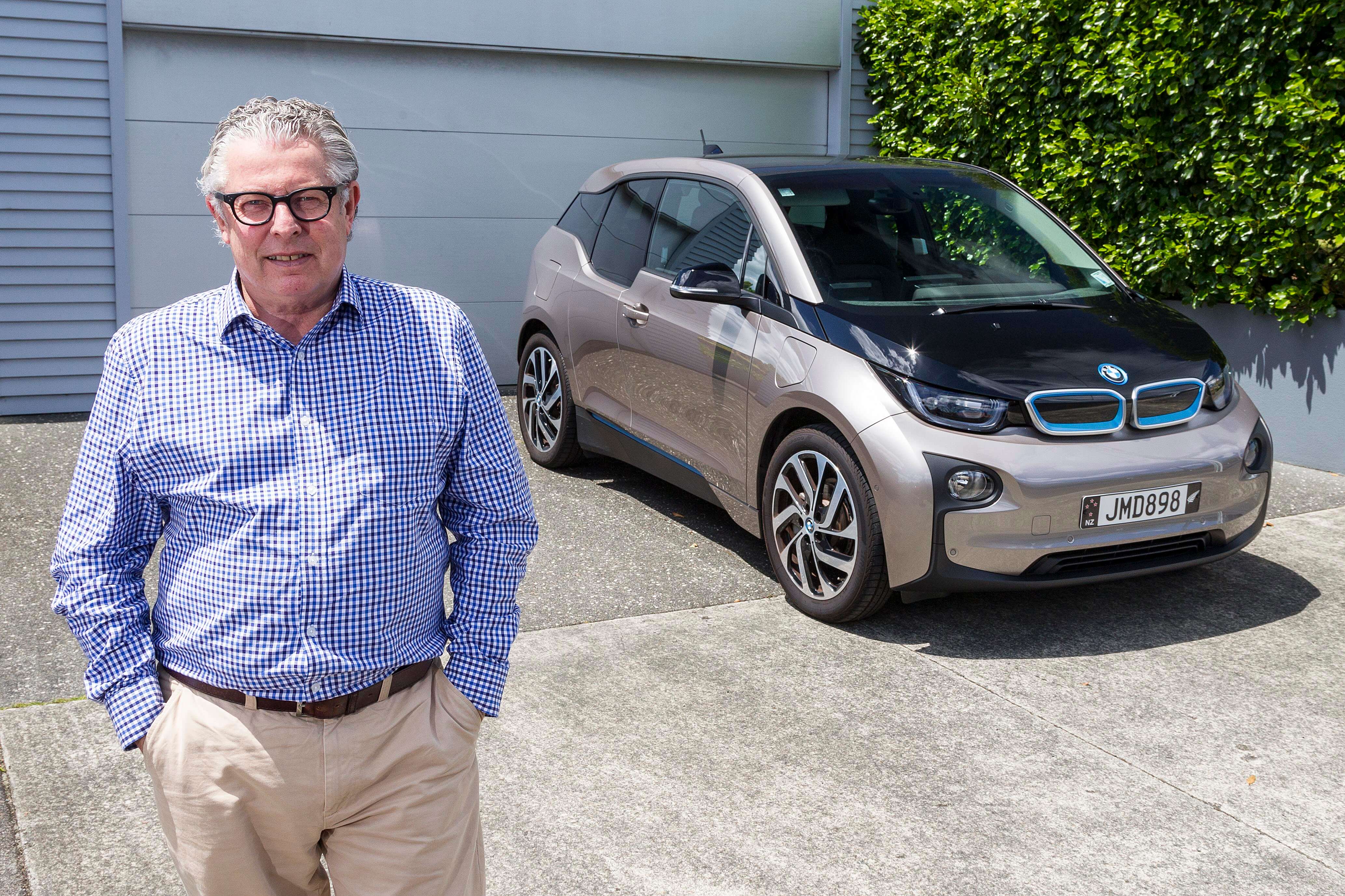 Government action needed to boost EV numbers