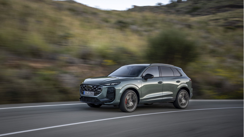 Audi Q3 SUV e-hybrid 2026.png