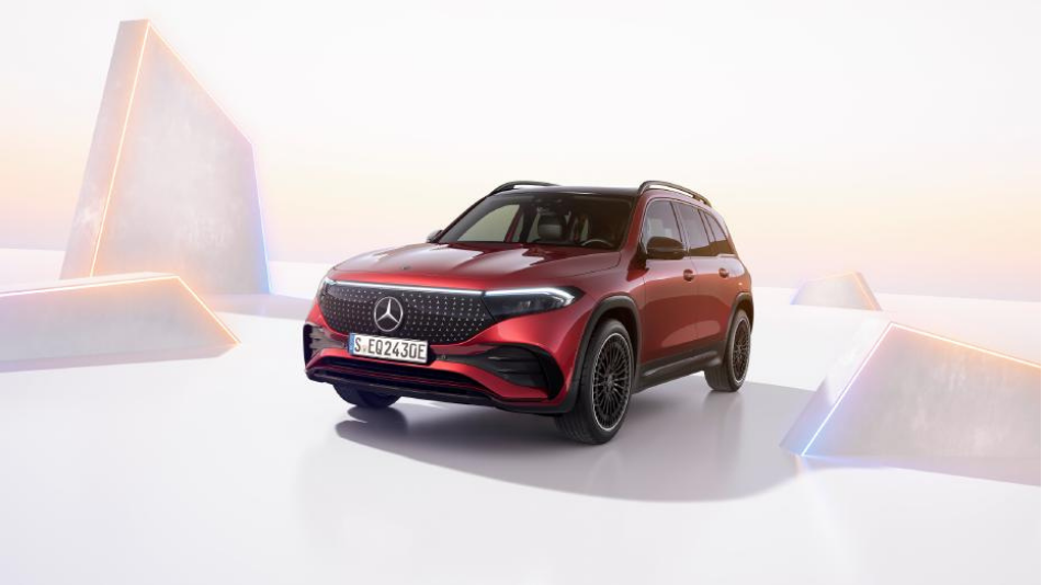 Mercedes-Benz EQB 250+.png